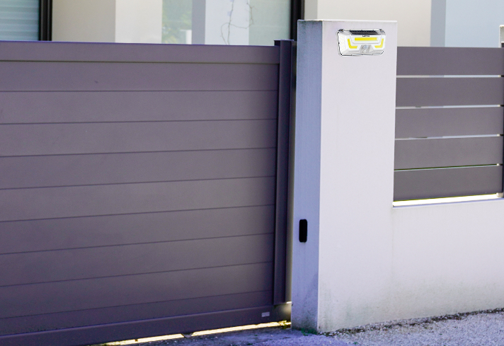 Daewoo Outdoor Solar Wall Light with Motion Sensor 50 LED