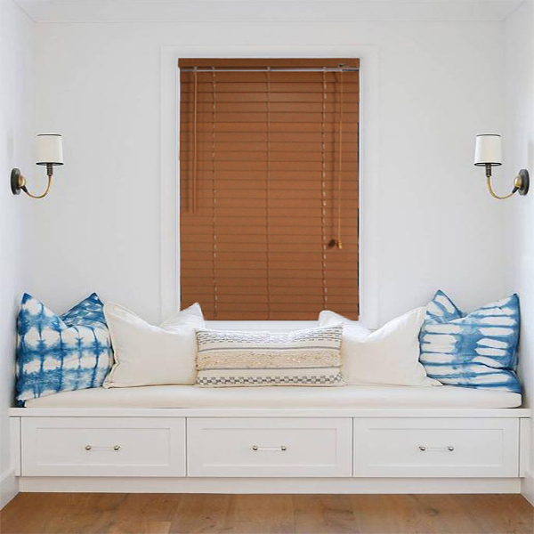 Royal Homes Fauxwood venetian blinds 38*50