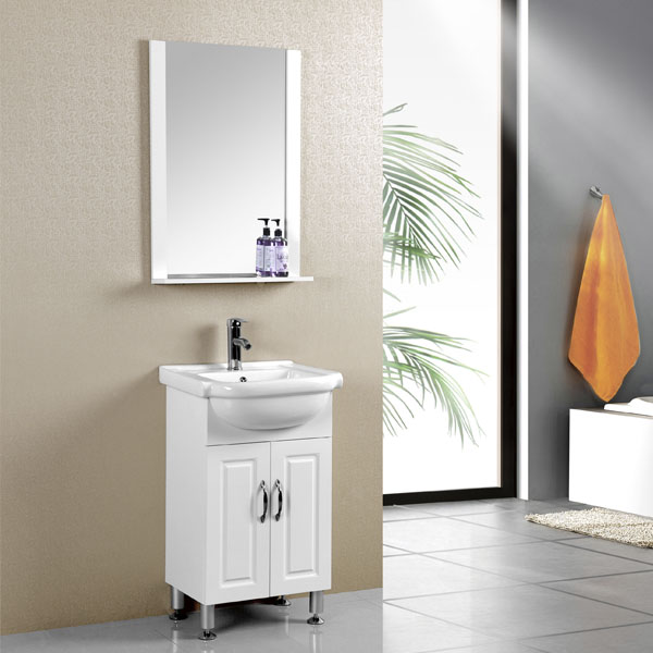 Royal Homes Bathroom Vanity 19.7 x 18.1 x 31.5 In.