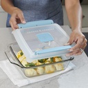 Anchor Hocking 8 In. Square Cake Dish w/TrueLock Lid