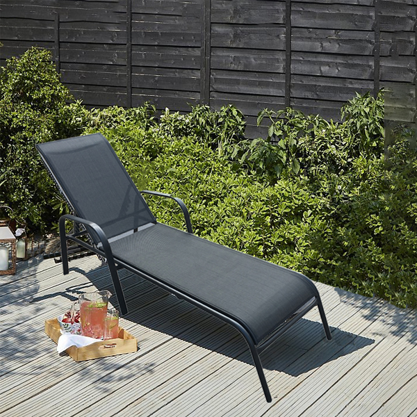 Mobel Lounge Chair Black